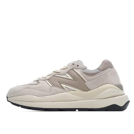New Balance Casual Sneakers